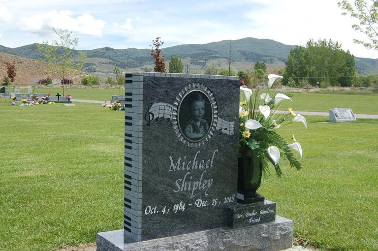 Custom Monuments - Jenkins-Soffe Funeral Chapels & Cremation Center